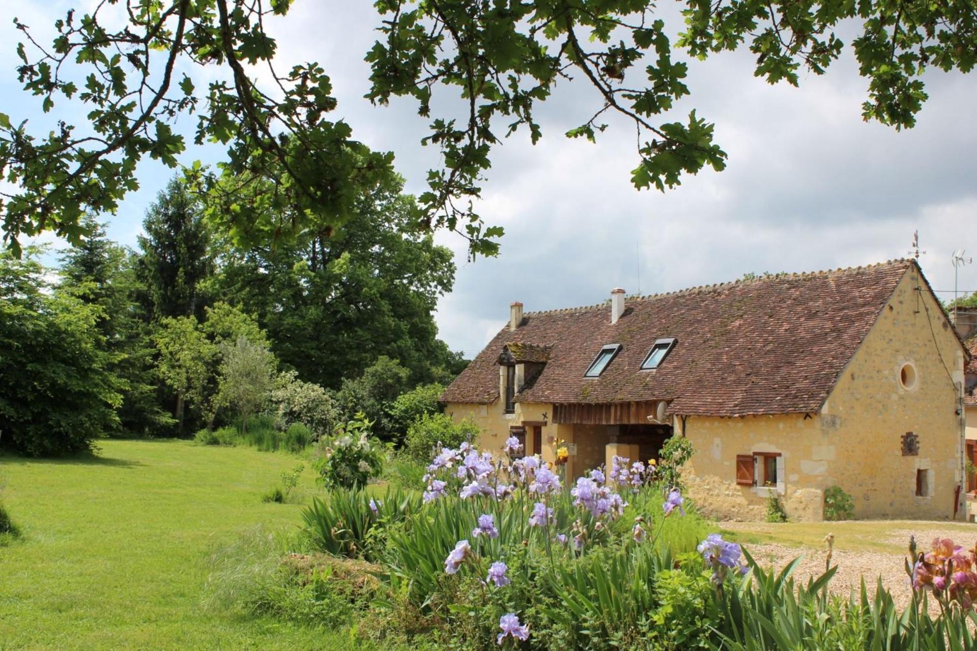 Gîte à l'ombre des chênes Châteauvieux Exterior foto