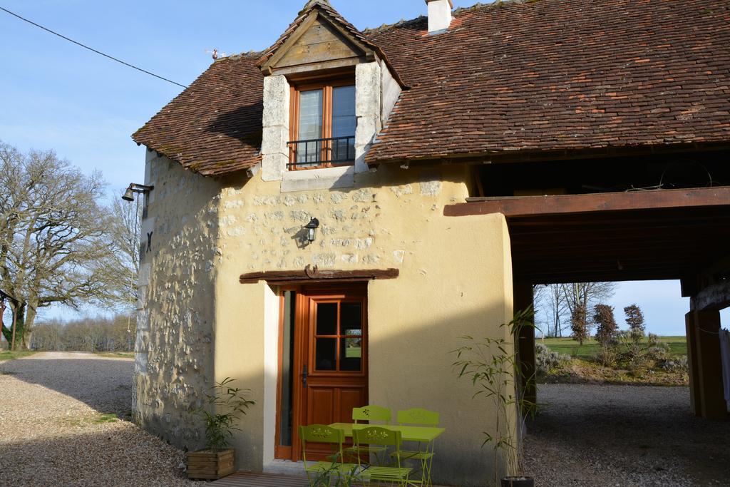 Gîte à l'ombre des chênes Châteauvieux Exterior foto
