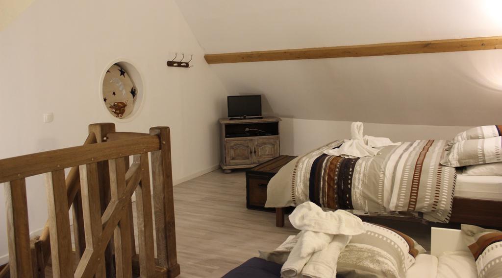 Gîte à l'ombre des chênes Châteauvieux Quarto foto