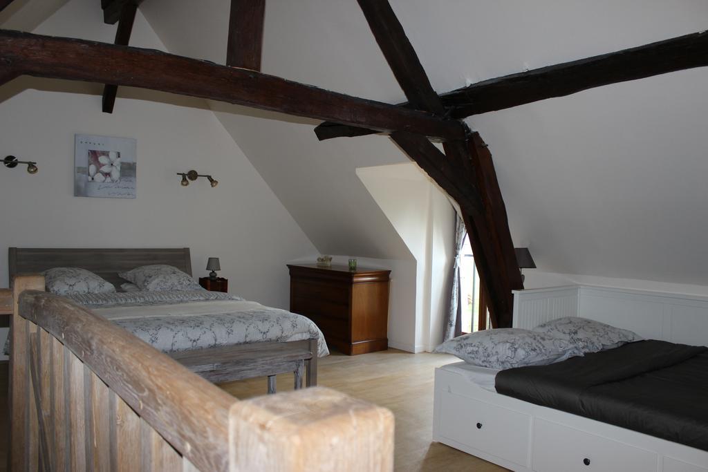 Gîte à l'ombre des chênes Châteauvieux Quarto foto