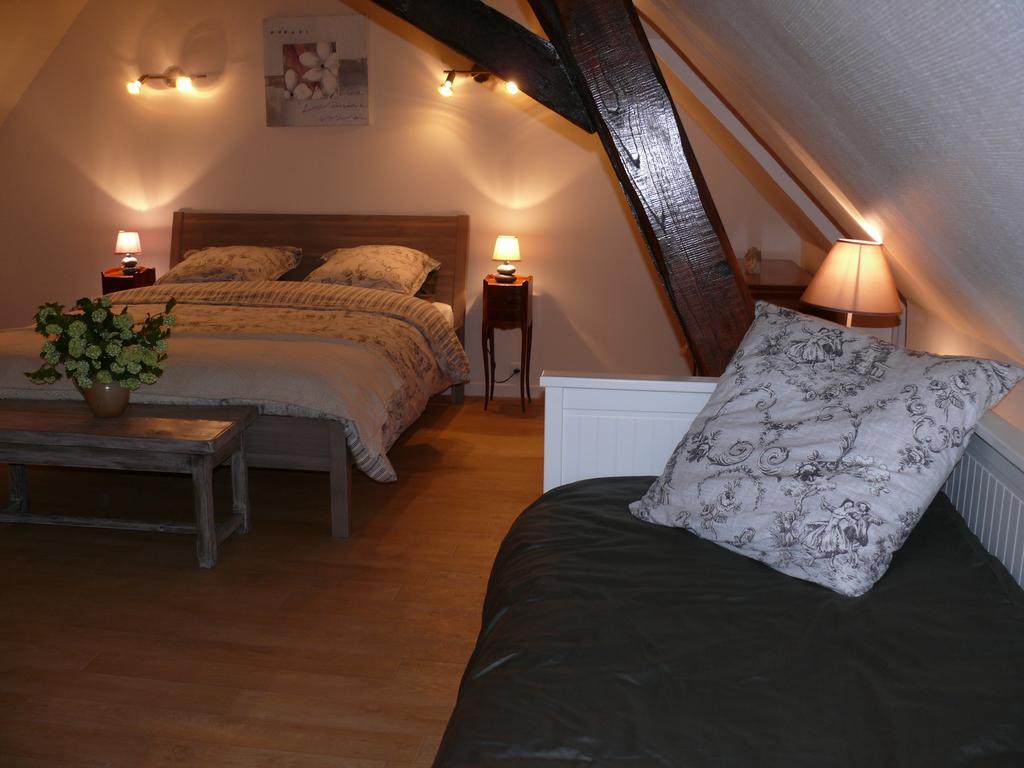 Gîte à l'ombre des chênes Châteauvieux Quarto foto