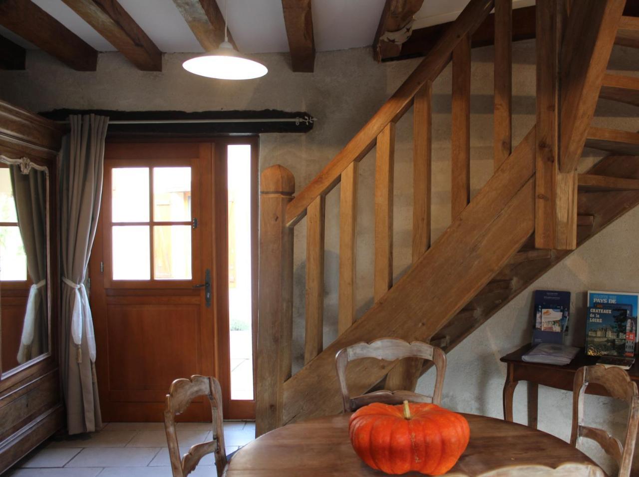 Gîte à l'ombre des chênes Châteauvieux Exterior foto