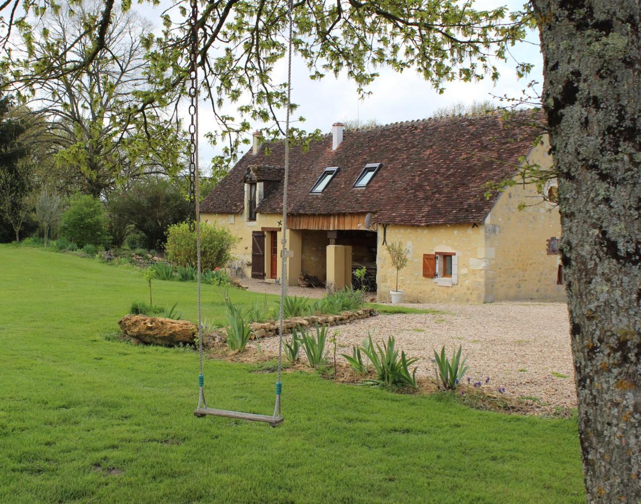 Gîte à l'ombre des chênes Châteauvieux Exterior foto